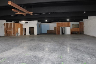 564 W Main St, Dothan, AL 36301 - photo 3