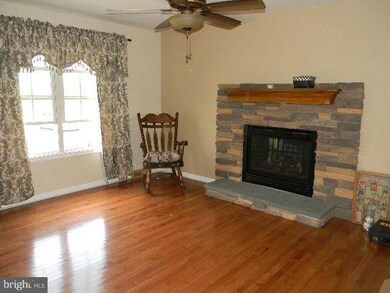 95 Peddlers Ln, Earleville, MD 21919 - photo 2