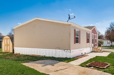 209 Villa Dr, Circleville, OH 43113 - photo 4