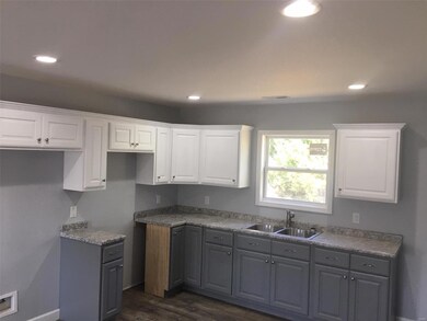 307 Corban Cir, Poplar Bluff, MO 63901 - photo 2