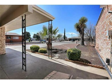 17008 Carson Dr, Horizon City, TX 79928 - photo 3