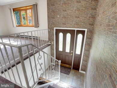 243 Maple Blvd, Orwigsburg, PA 17961 - photo 5