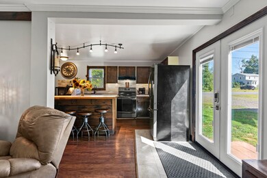 332 Old Brunswick Rd, Gardiner, ME 04345 - photo 5