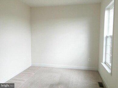 7325 Stoneleigh Ct, Hughesville, MD 20637 - photo 2