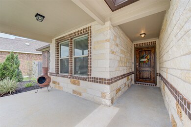 5172 Echo Falls Dr, Alvin, TX 77511 - photo 2