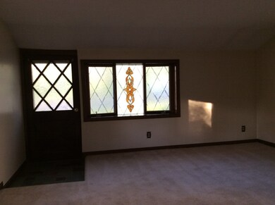 368 Hillcrest Ave, West Springfield, MA 01089 - photo 5