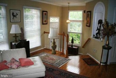 11311 Morning Gate Dr, Rockville, MD 20852 - photo 2