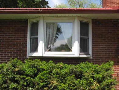 1227 Bernhard Rd, Columbus, OH 43227 - photo 4