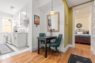 848 Massachusetts Ave unit 3, Cambridge, MA 02139 - photo 2