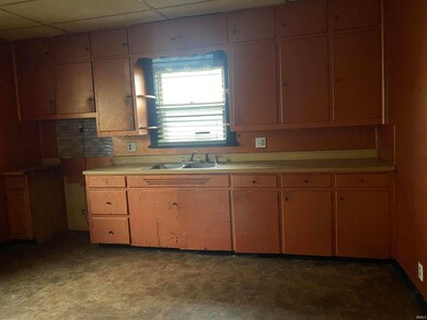 302 W Race St, Portland, IN 47371 - photo 6