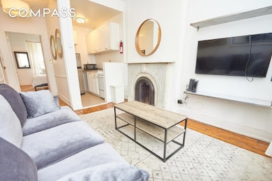 120 E 10th St unit 3, New York, NY 10003 - photo 3