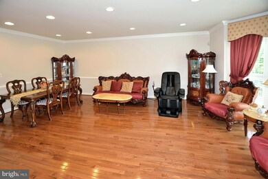 4550 Fair Valley Dr, Fairfax, VA 22033 - photo 2