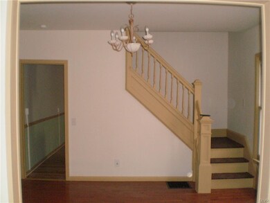 611 Pardee St, Easton, PA 18042 - photo 3