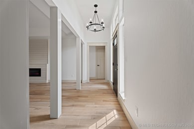 509 E 9th St, Grove, OK 74344 - photo 6