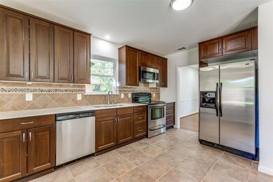 6470 Danbury Ln, Dallas, TX 75214 - photo 7