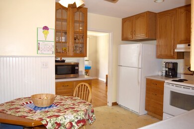 17 Elmwood Dr, Northborough, MA 01532 - photo 5