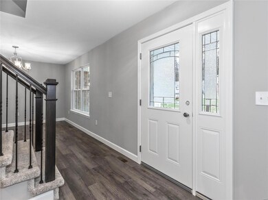 Beautiful Front Door w/Sidelight