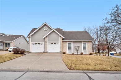 4 Shaelah Dr unit 7, Weldon Spring, MO 63304 - photo 2