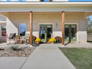 134 Hedges Cir, Weatherford, TX 76085 - photo 2