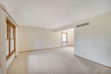 N81W14117 Titan Ct, Menomonee Falls, WI 53051 - photo 4