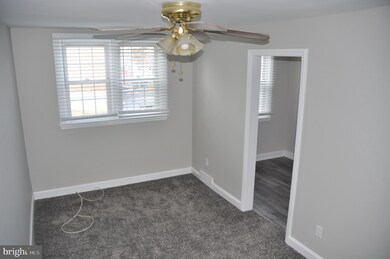 424 Westbridge Rd, Glenolden, PA 19036 - photo 4