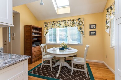 96 Ledgewood Hills Dr unit U373, Nashua, NH 03062 - photo 3