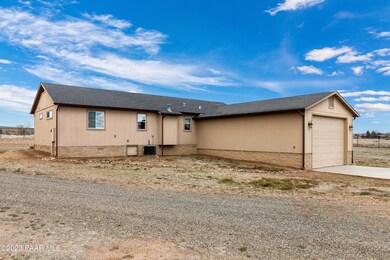 1475 W Saddle Rd, Paulden, AZ 86334 - photo 2