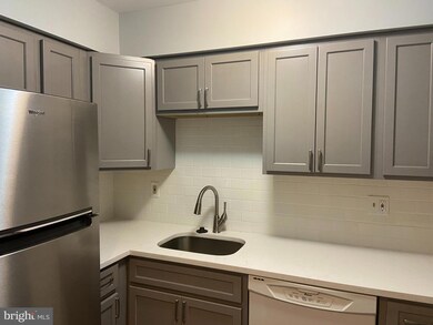 1416 E Baltimore St unit 200, Baltimore, MD 21231 - photo 6