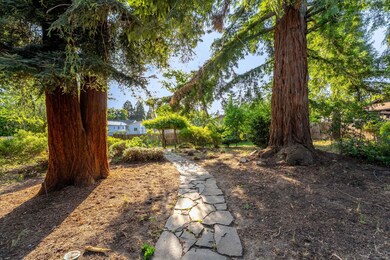 750 Park St, Ashland, OR 97520 - photo 7