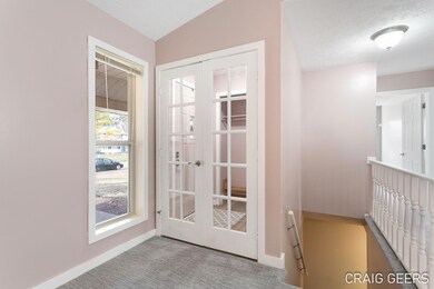 21-web-or-mls-2454-pineview-dr-ne