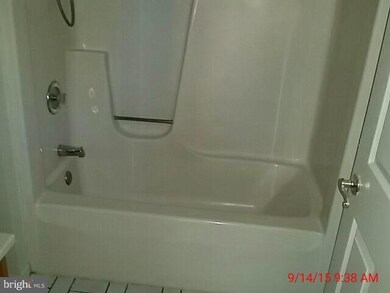 2425 Lincoln Ave, Sparrows Point, MD 21219 - photo 4