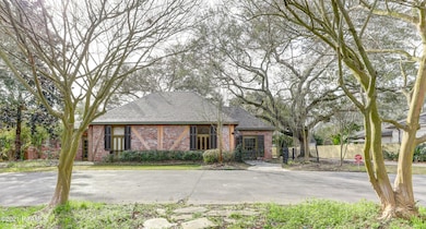 1201 W Bayou Pkwy-3