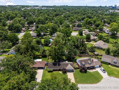 6016 E 52nd Place, Tulsa, OK 74135 - photo 4