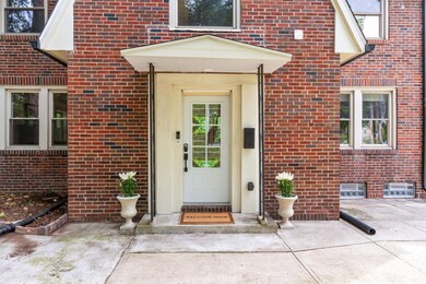 992 N Nelson Rd (EXTERIOR)-8