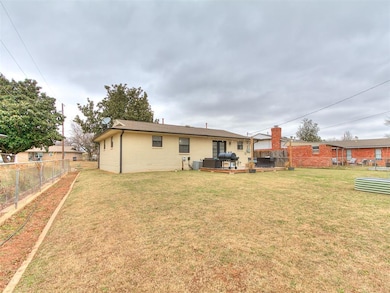 128 Platt Ln, Moore, OK 73160 - photo 7