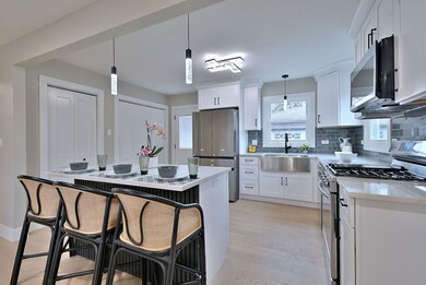 656 W Comstock Ave, Elmhurst, IL 60126 - photo 7