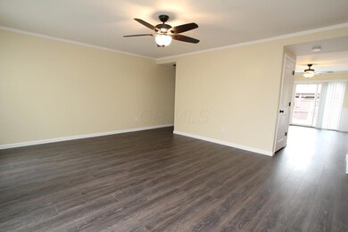 611 Simbury St, Columbus, OH 43228 - photo 4