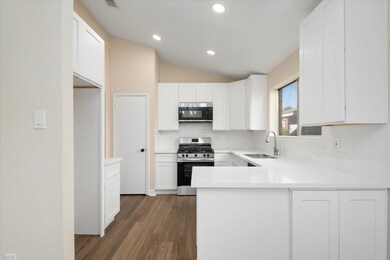 8031 Big Oak Trail Dr, Houston, TX 77040 - photo 7