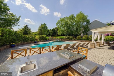 4502 Scenic View Cir, Doylestown, PA 18902 - photo 4