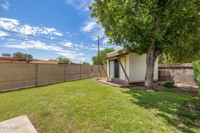 8821 N 37th Dr, Phoenix, AZ 85051 - photo 4