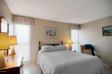 Large Bedroom