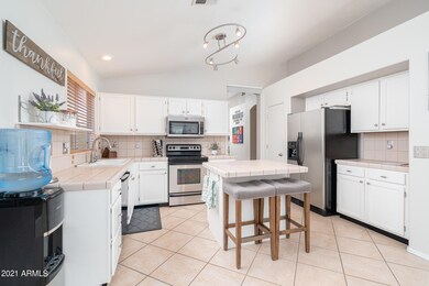 5050 W Glenview Place, Chandler, AZ 85226 - photo 6