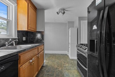 50 Keystone St unit 1, West Roxbury, MA 02132 - photo 4