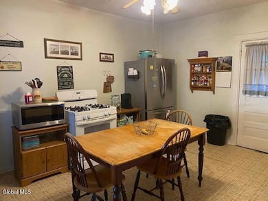 84 High St, Hoosick Falls, NY 12090 - photo 5