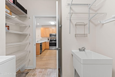 24-web-or-mls-CAMMediaLLC.com (36 of 48)