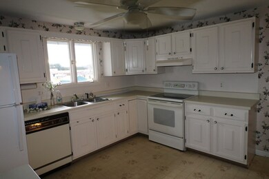 135 Depot Rd, Hatfield, MA 01038 - photo 7