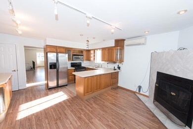 228 Slater Blvd-0007