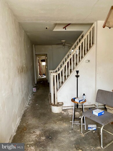 561 E Main St, Norristown, PA 19401 - photo 4