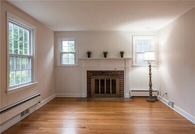 178 Chapmans Ave, Warwick, RI 02886 - photo 5