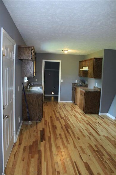 315 S Main St, Shelbyville, TN 37160 - photo 4